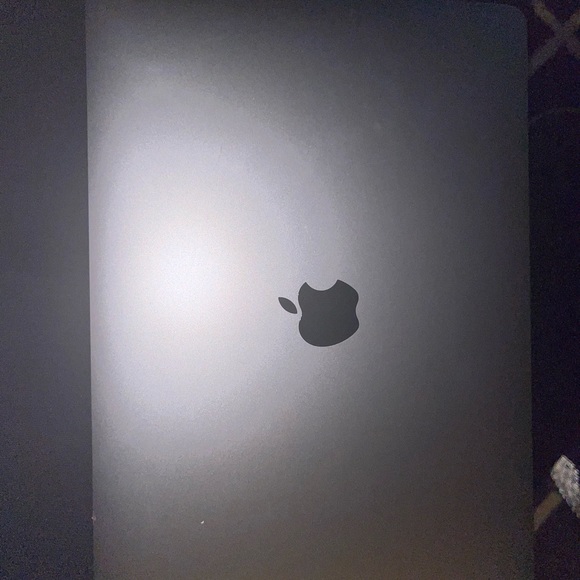 MacBook Pro with AppleCare+ - Picture 2 of 6